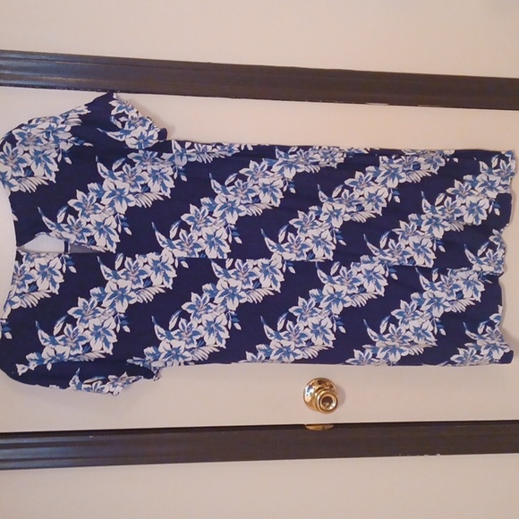 Old Navy Hawaiian dress - Picture 2 of 7